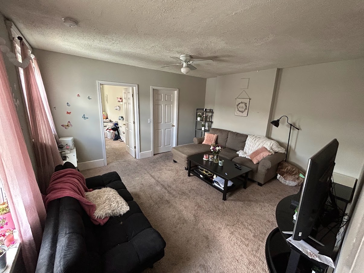 2333 West Clifton Avenue - B4